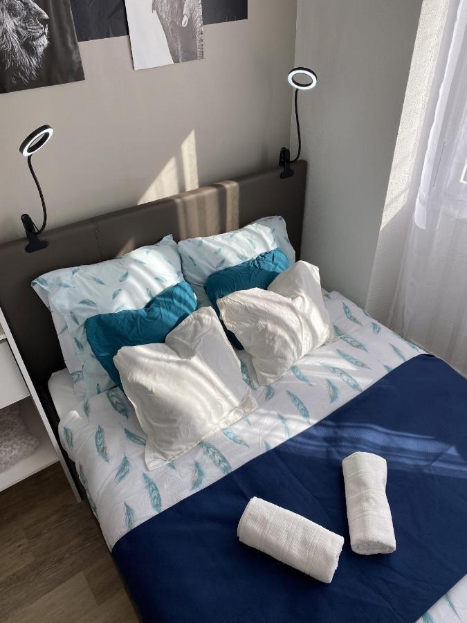Aimy'S Rental Le Cosquer Cineville Quimper Esterno foto